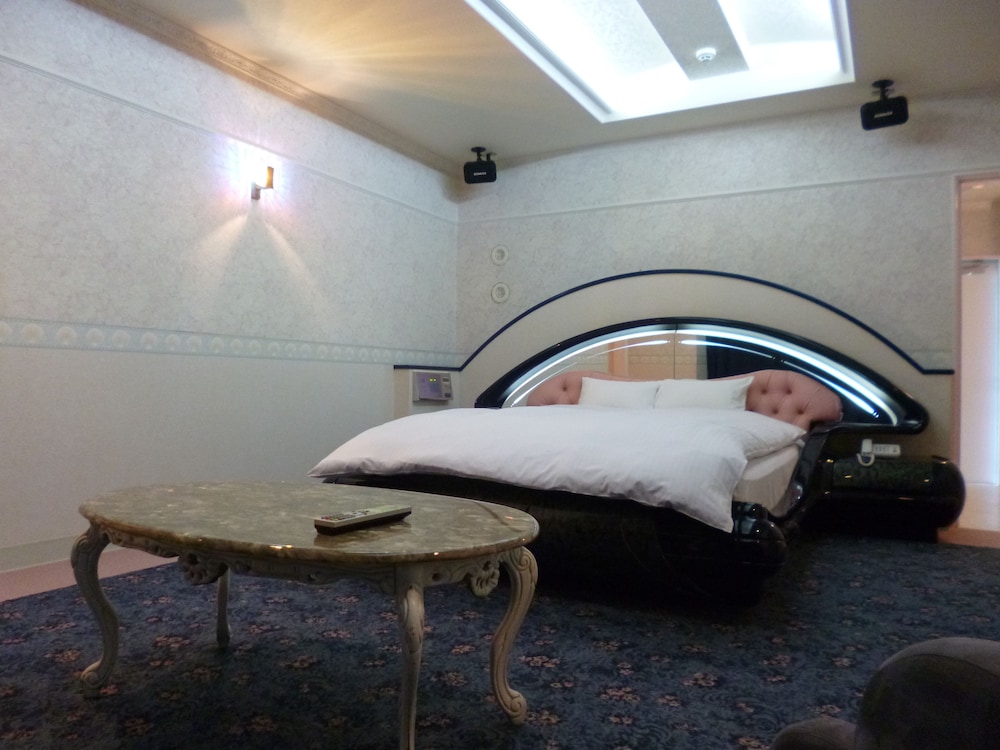 

Roma - Okinawa City - Hotel Sha La La