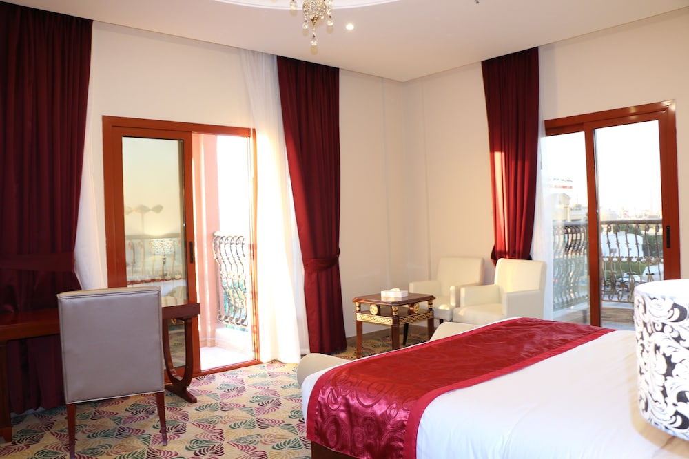 

Roma - Sharjah - Red Castle Hotel