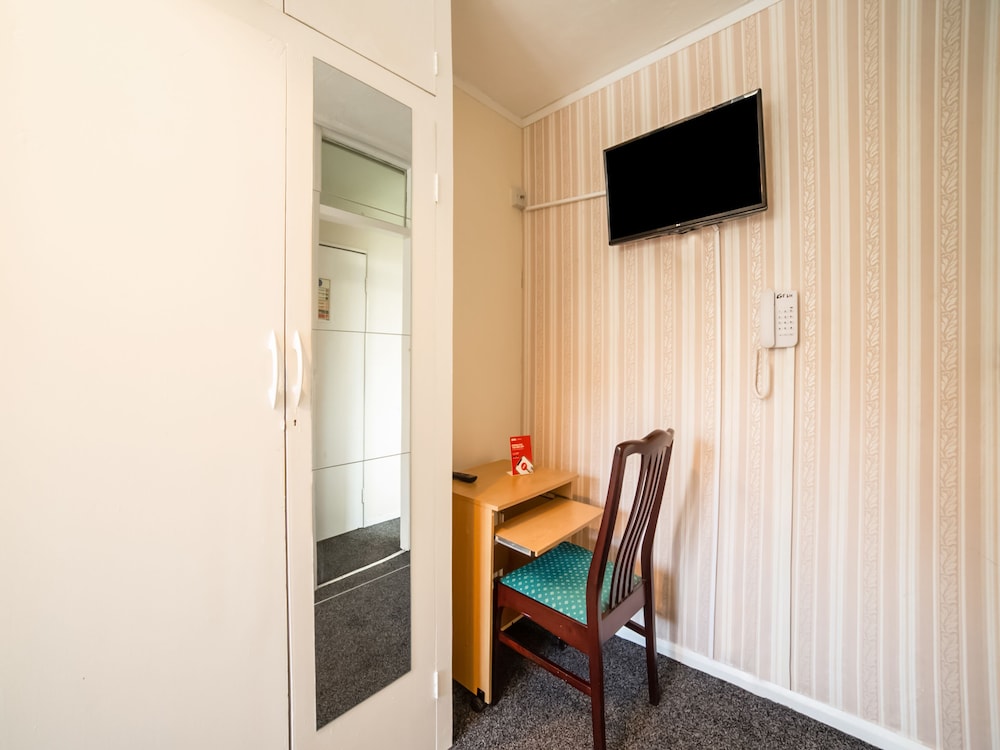 

Milano - Southend-On-Sea - OYO Devine Beach Hotel, Westcliff Southend-On-Sea