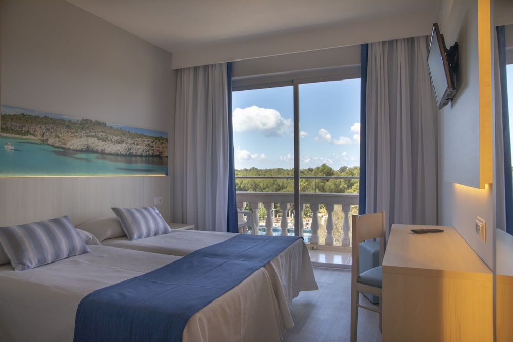 

Cagliari - El Arenal - Seramar Hotel Luna Park Adults Only
