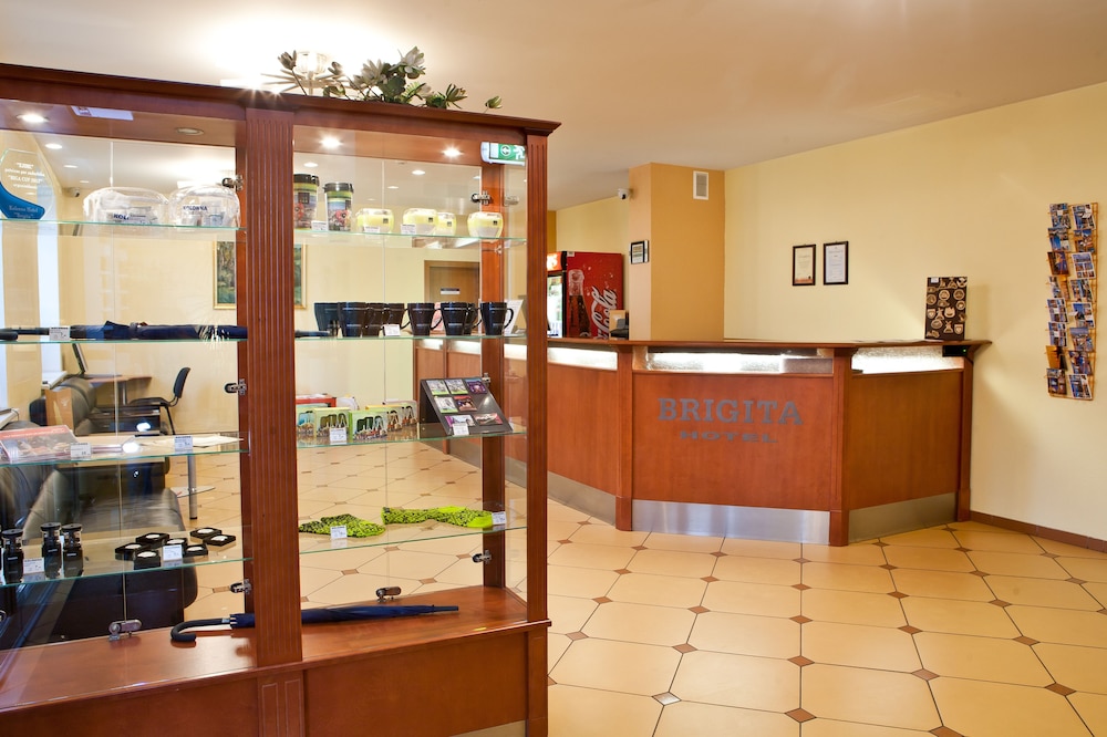 

Bari - Riga - Kolonna Hotel Brigita