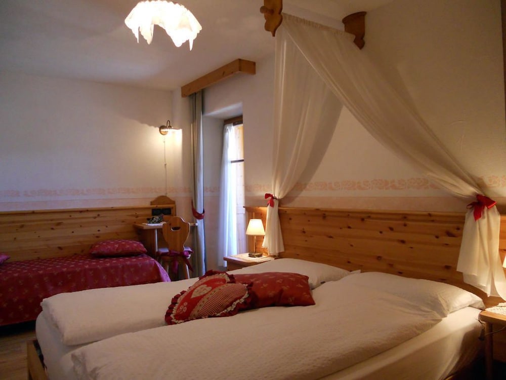 

Lamezia Terme - Cavalese - Hotel Salvanel