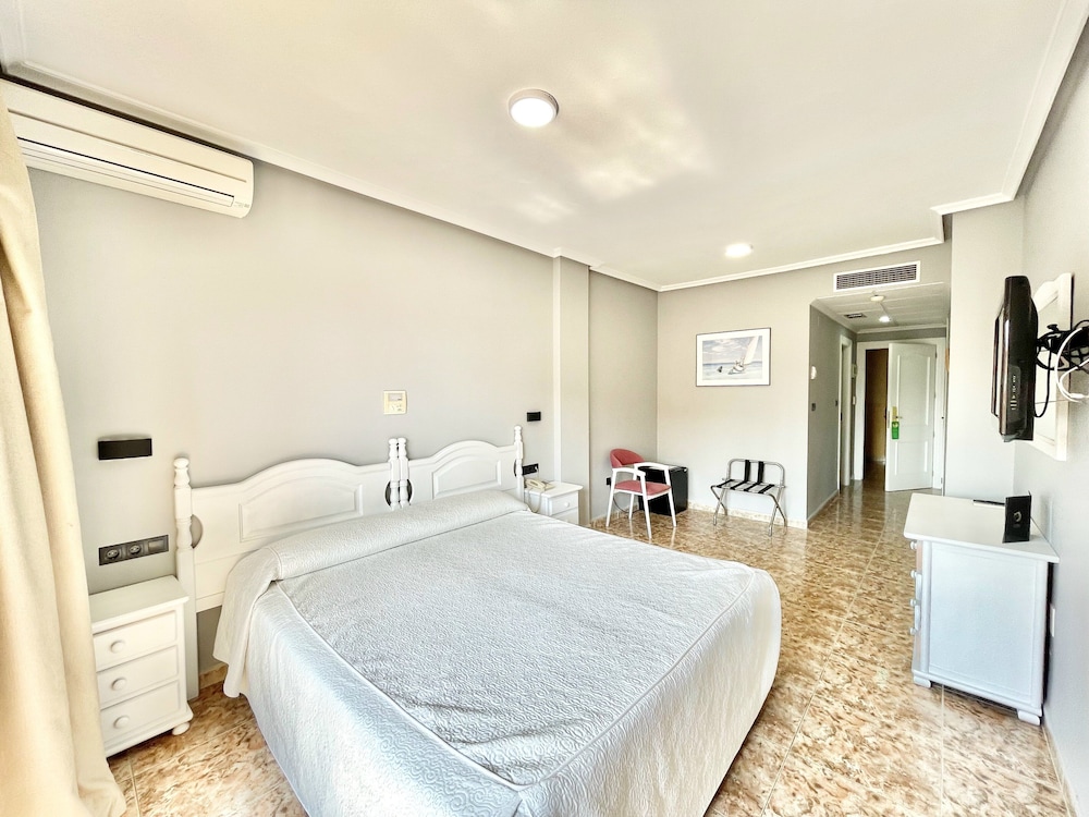 

Milano - Rojals - Hotel ParqueMar Premium Beach