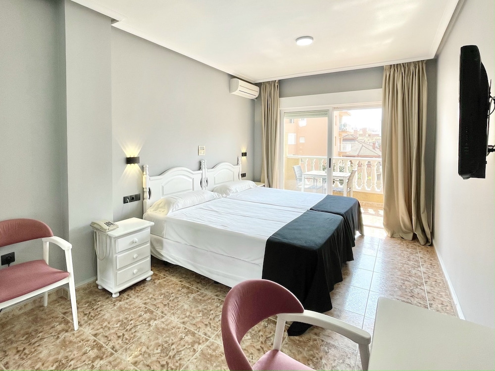 

Milano - Rojals - Hotel ParqueMar Premium Beach