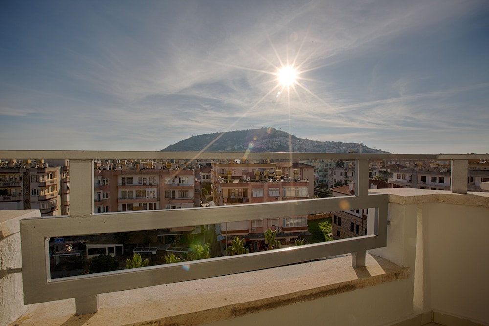 

Bologna - Alanya - HMA Hotel & Suites