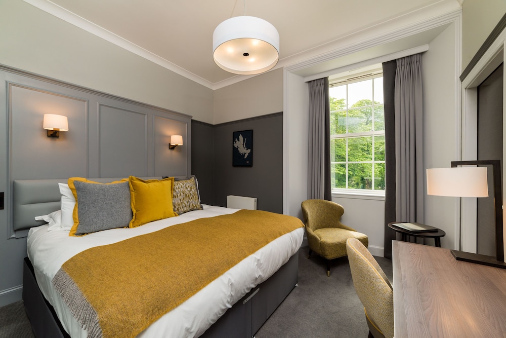 

Catania - Portree - The Marmalade Hotel