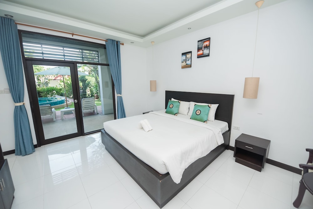 

Bologna - Karon Beach - Monaburi Boutique Resort