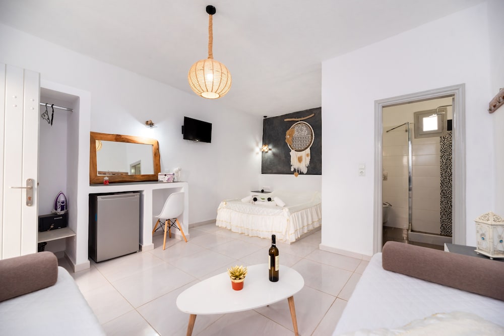 

Bologna - Perivolos - Villa Anto