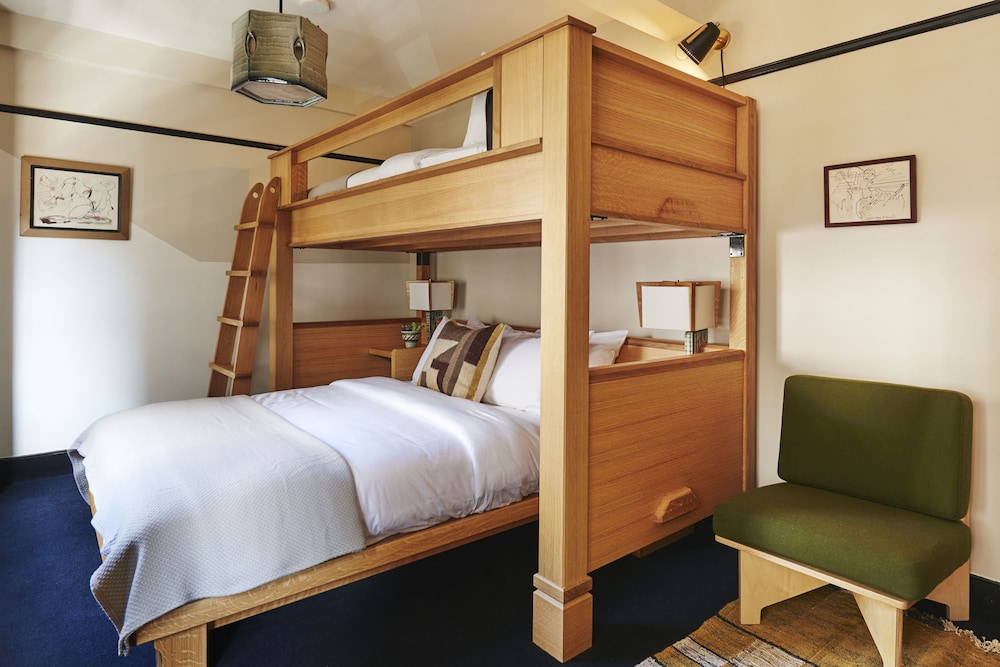 

Bologna - New York - Manhattan - Freehand New York