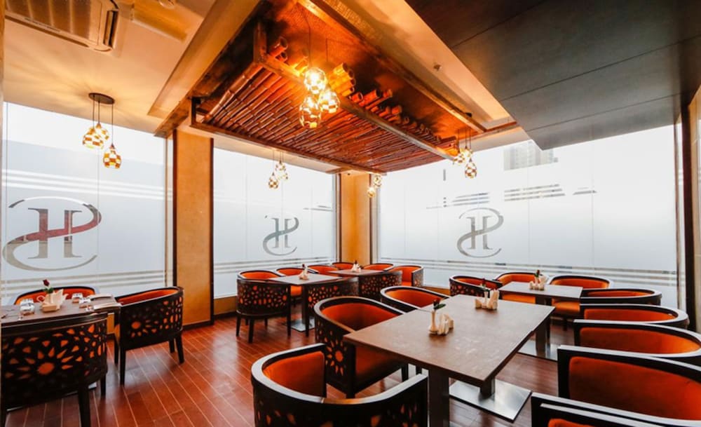 

Milano - Ras Al Khaimah - SH Hotel