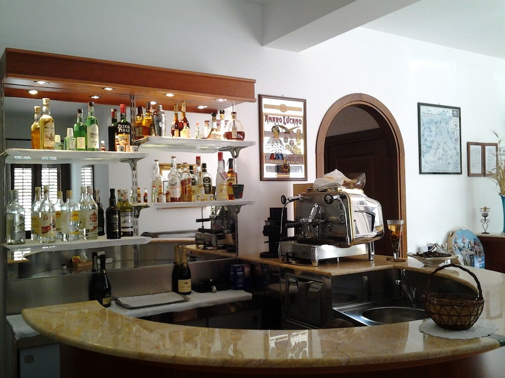

Palermo - Custonaci - Hotel History