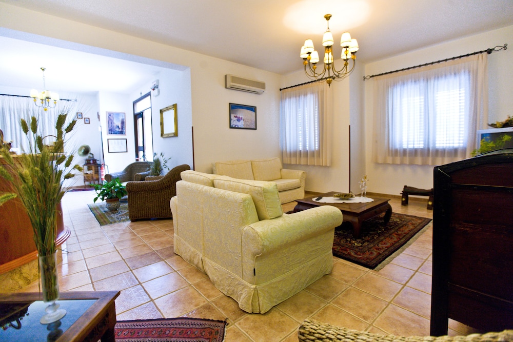 

Torino - Custonaci - Hotel History