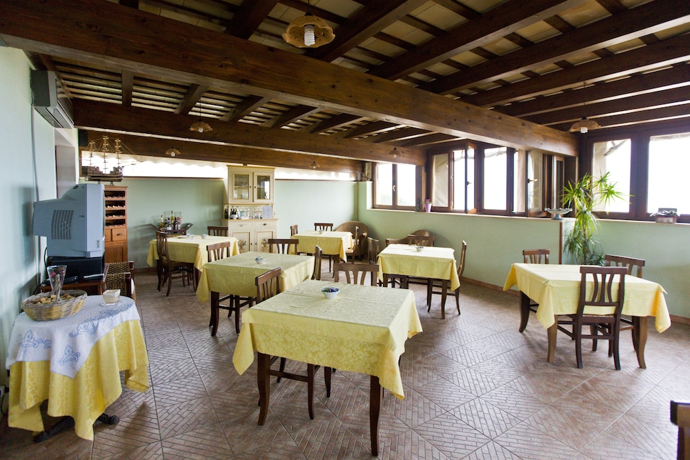 

Verona - Custonaci - Hotel History