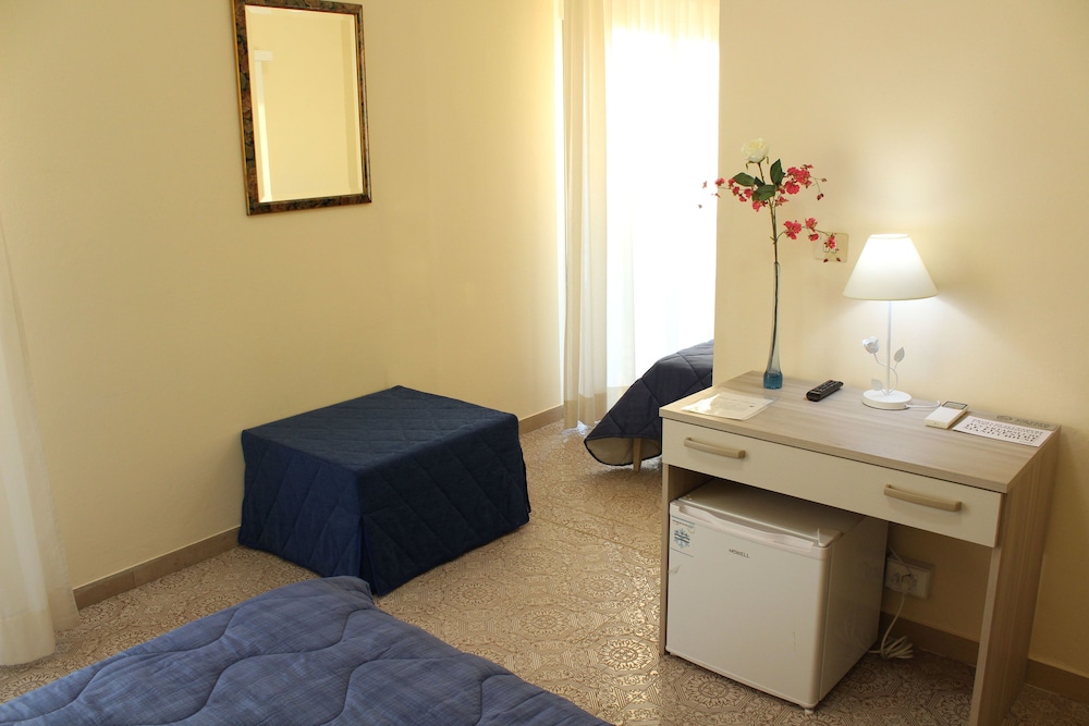 

Bari - Versilia e Costa Toscana, Mare Italia - Hotel Luca