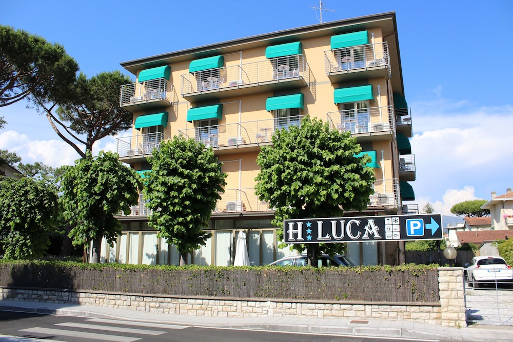 

Milano - Forte dei Marmi - Hotel Luca