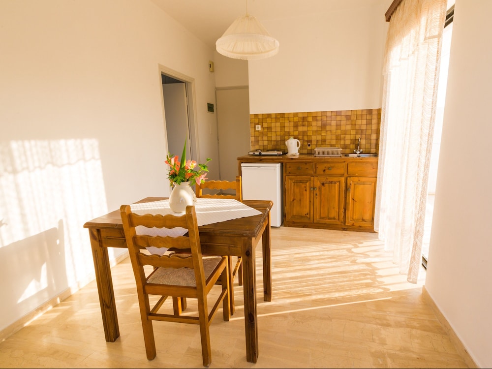 

Brindisi - Moraḯtika - Ccb Bruskos Hotel