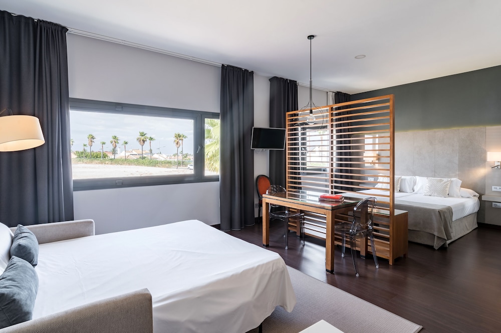

Roma - Dos Hermanas - Sevilla Green Suites