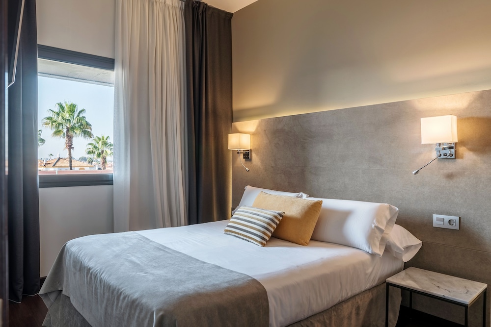 

Milano - Dos Hermanas - Sevilla Green Suites