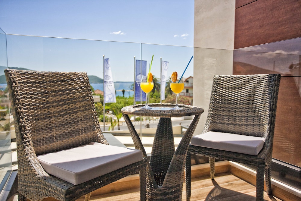 

Milano - Kumbor - Wellness & Spa Hotel ACD