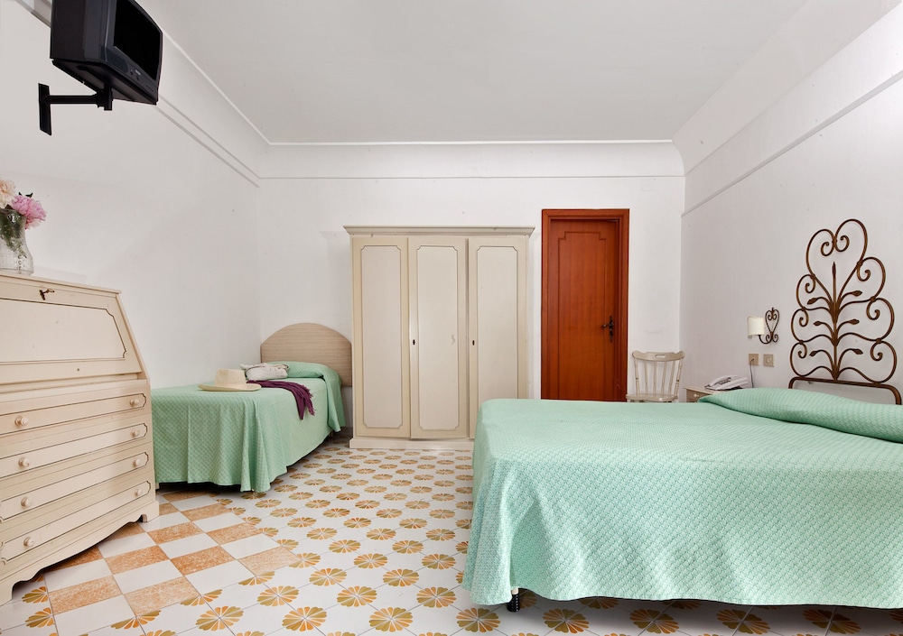 

Milano - Positano - Hotel Vittoria