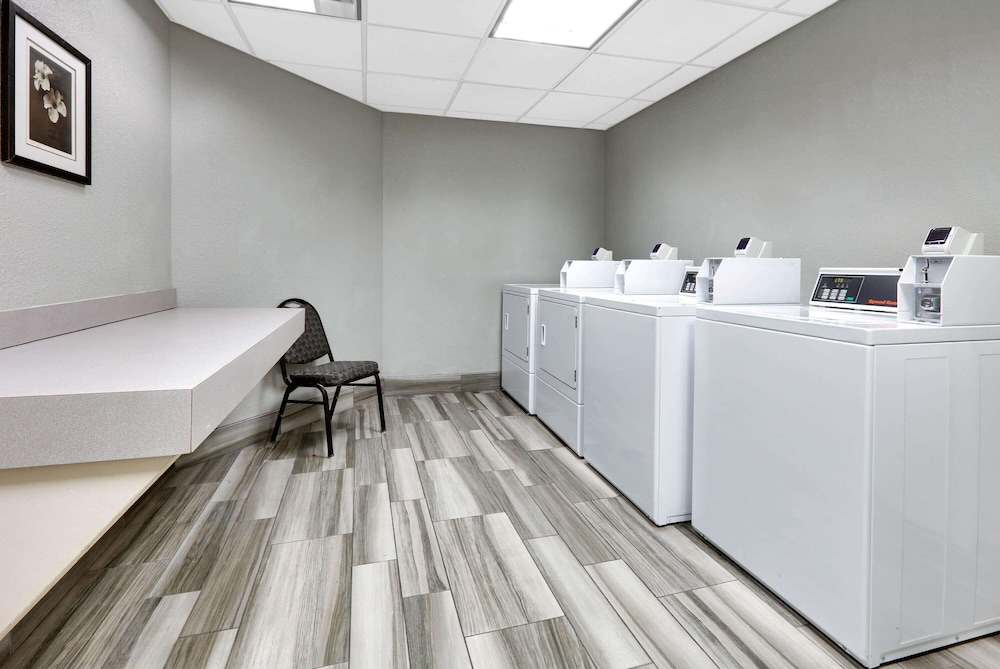 

Venezia - Dallas (TX) - La Quinta By Wyndham Dallas North Central