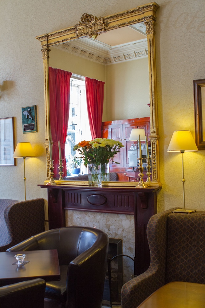 

Napoli - Edimburgo - Edinburgh Thistle Hotel