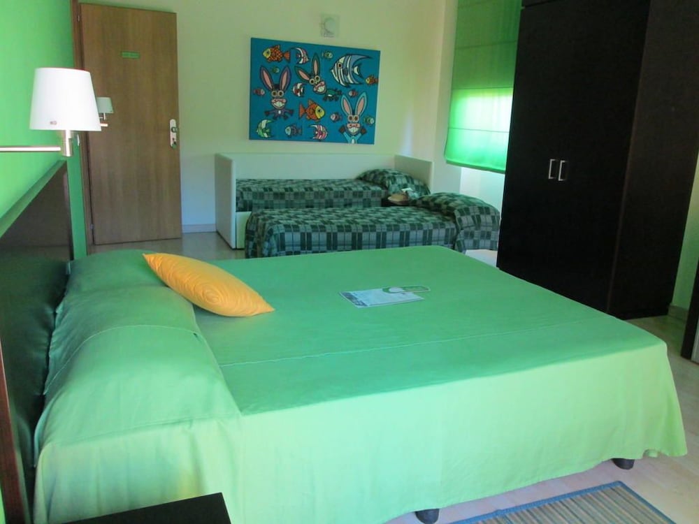 

Palermo - SantʼAntìoco - Hotel I Colori