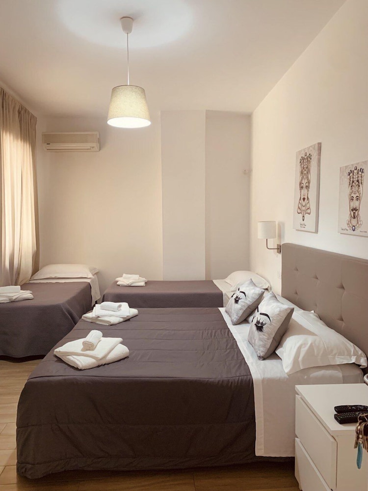 

Milano - Forza dʼAgro - Hotel Elios