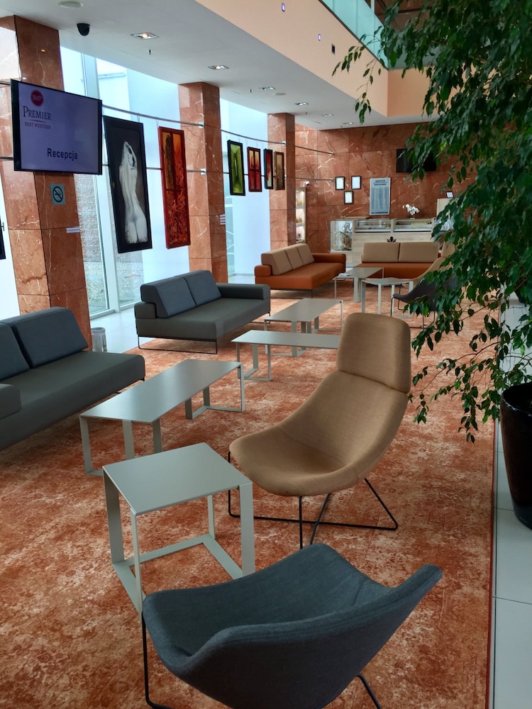 

Napoli - Modlniczka - Premier Kraków Hotel