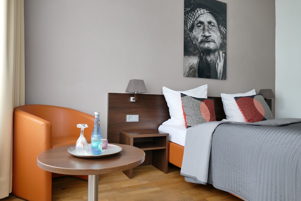 

Roma - Colonia - DAS Steeps Ihr Brauhaus und Hotel