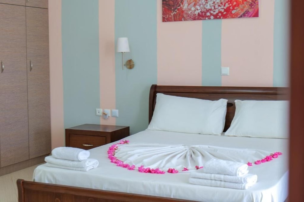 

Venezia - Ksamil - Hotel Chris