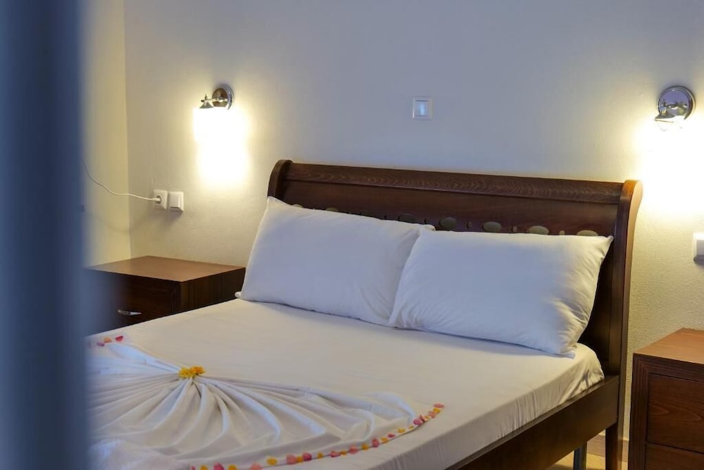 

Pescara - Ksamil - Hotel Chris