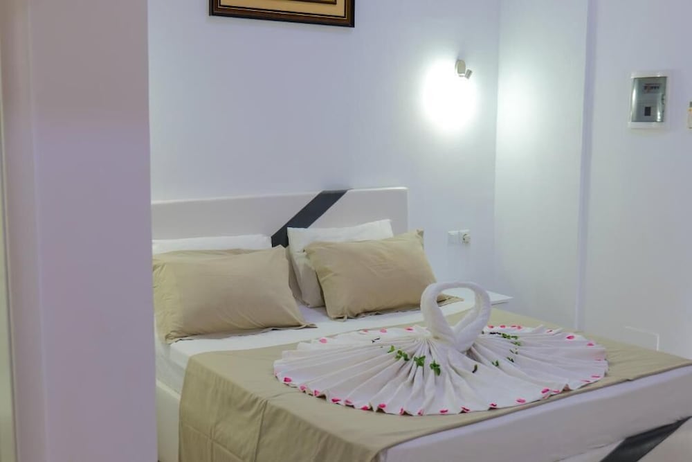 

Venezia - Ksamil - Hotel Chris