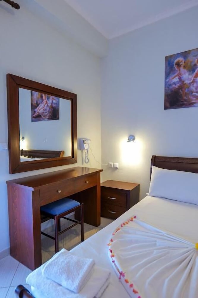 

Brindisi - Ksamil - Hotel Chris