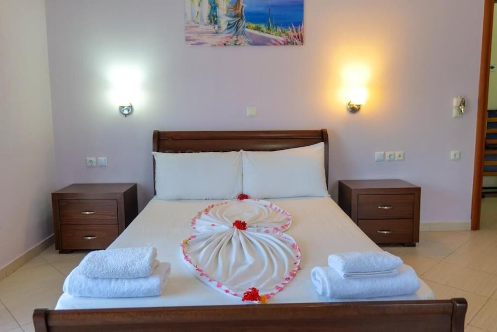 

Bari - Ksamil - Hotel Chris
