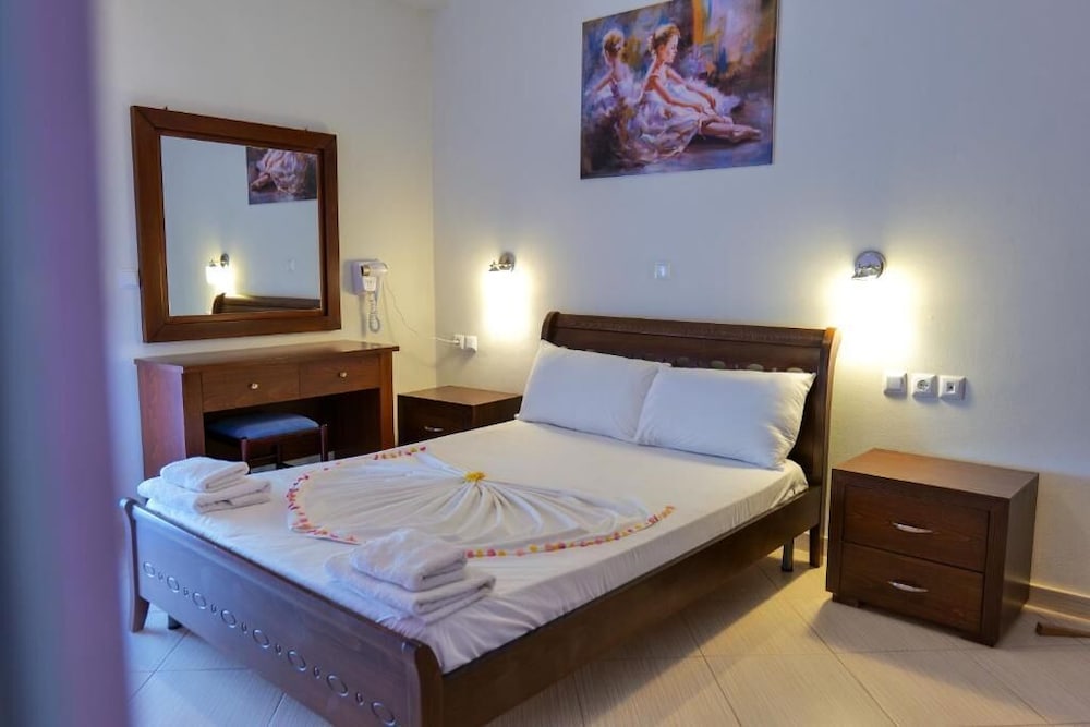 

Bologna - Ksamil - Hotel Chris