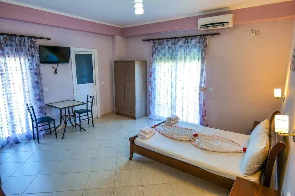 

Venezia - Ksamil - Hotel Chris