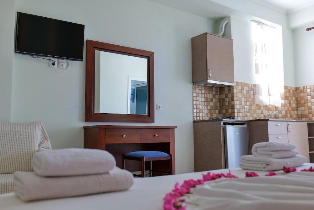 

Verona - Riviera Albanese - Hotel Chris