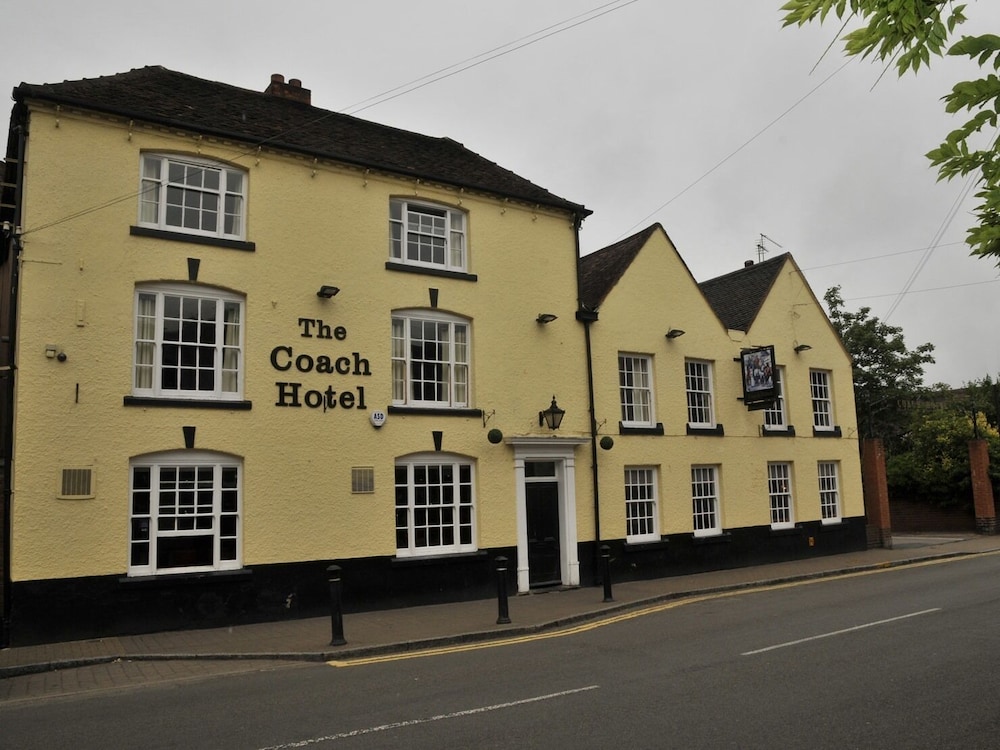 

Bologna - Birmingham - The Coach Hotel