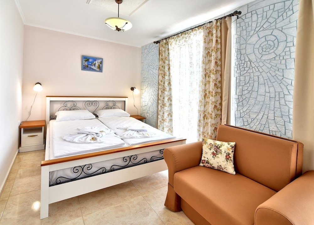 

Milano - Obzor - Sirena Palace Family Hotel