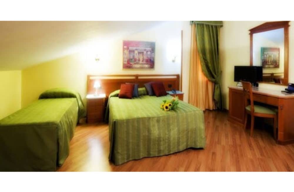 

Olbia - Marco Simone - Hotel Bright