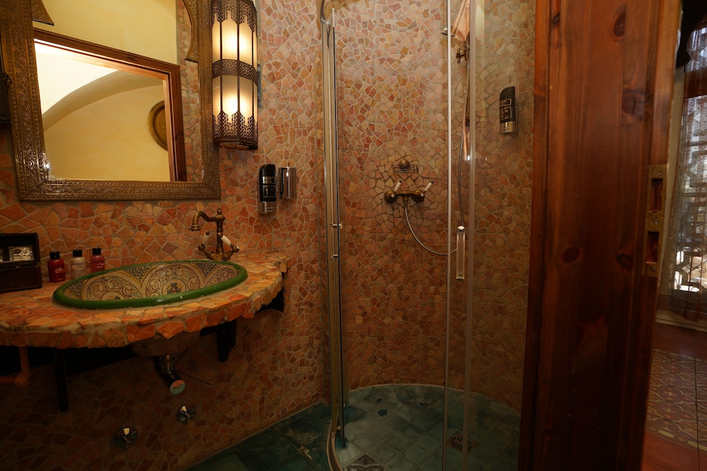 

Bari - Francoforte sul Meno - Hotel Villa Oriental & Restaurant