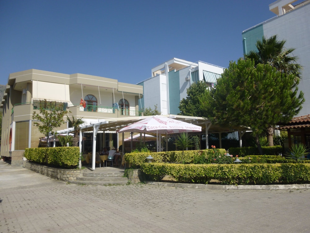 

Bologna - Orikum - Hotel Krela
