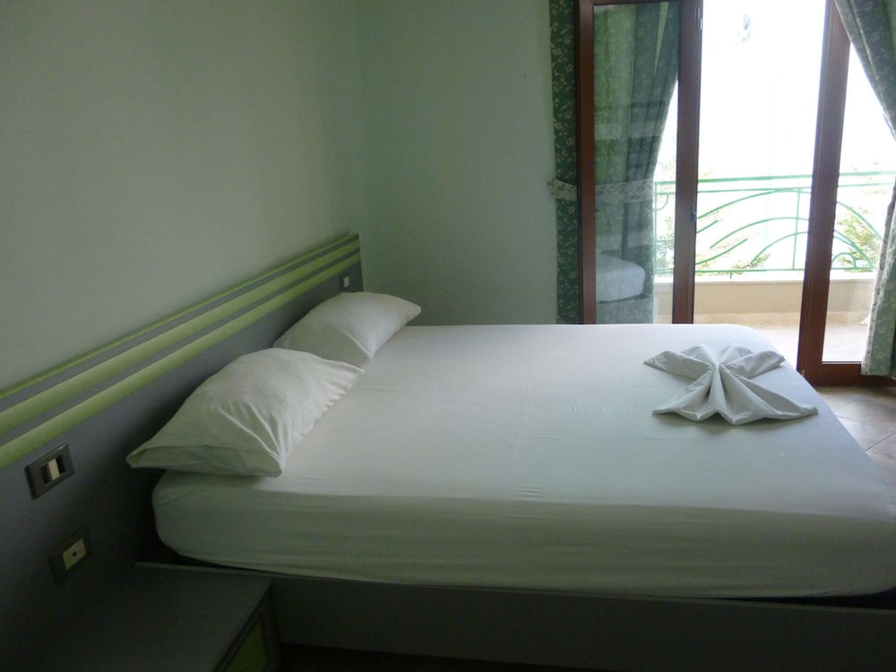 

Torino - Orikum - Hotel Krela
