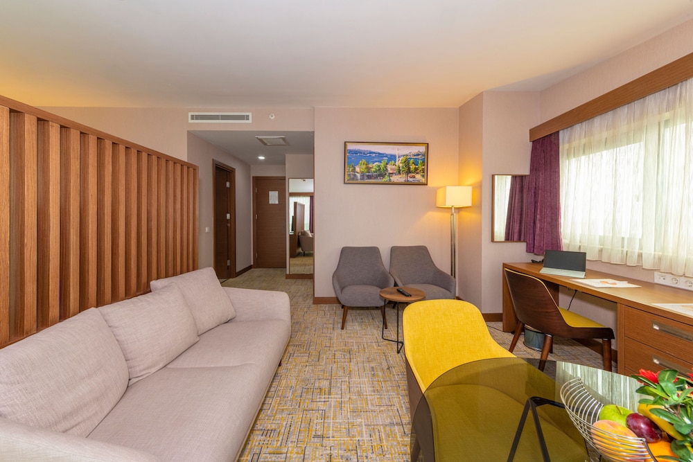 

Bari - Beylikduzu - Land Park Hotel