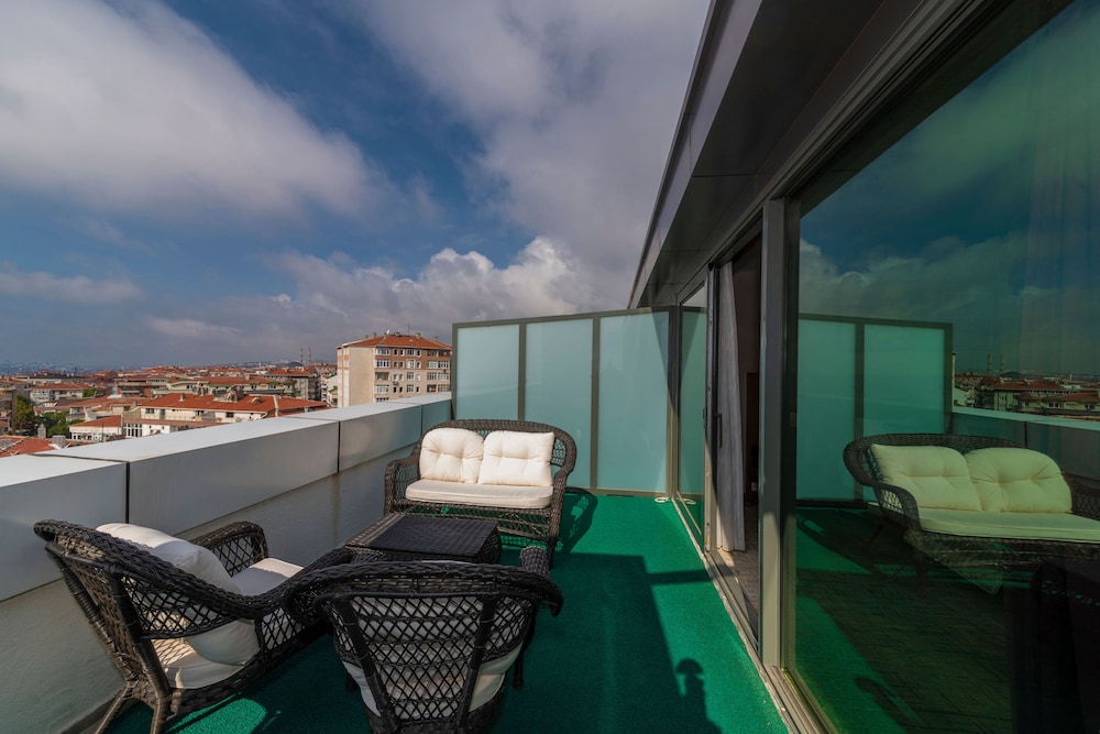 

Venezia - Beylikduzu - Land Park Hotel