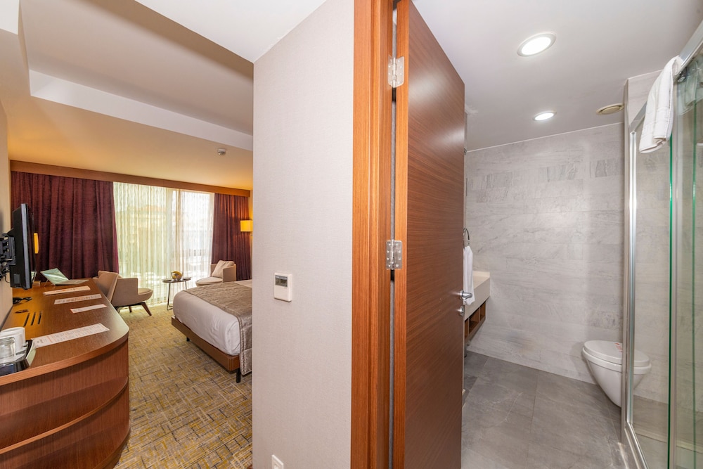 

Torino - Esenyurt - Land Park Hotel