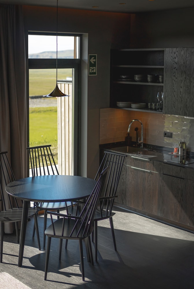 

Milano - Vik i Myrdal - Black Beach Suites