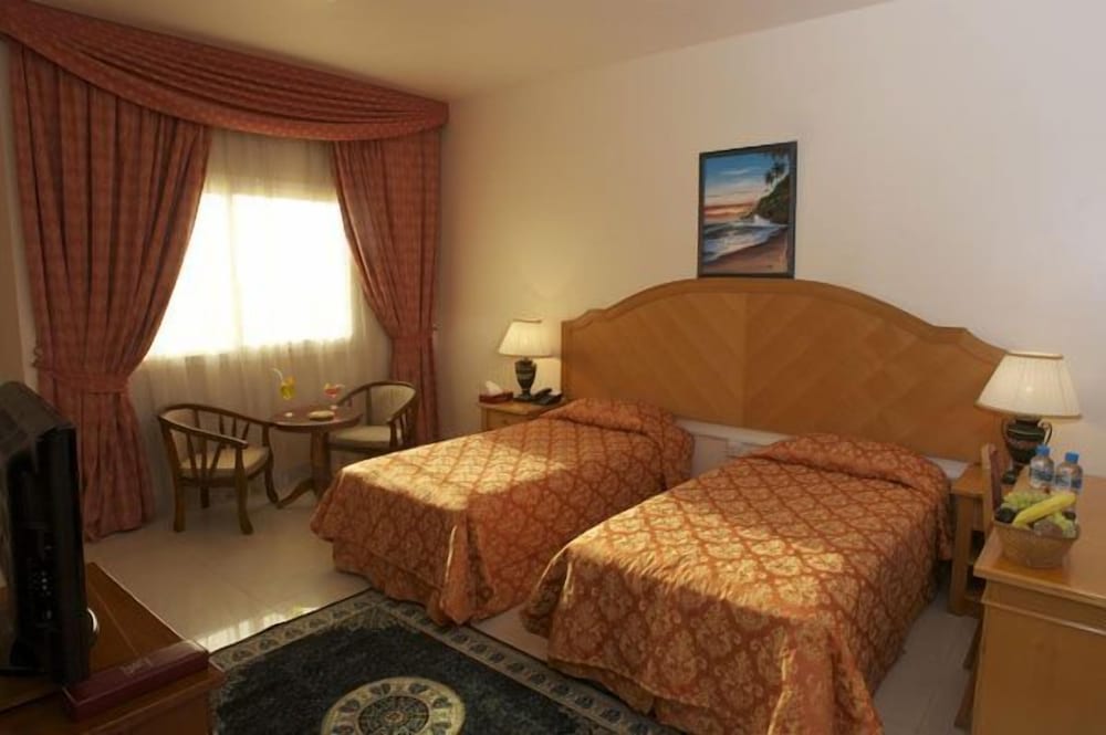

Milano - Sarūq - Safeer Hotel Suites