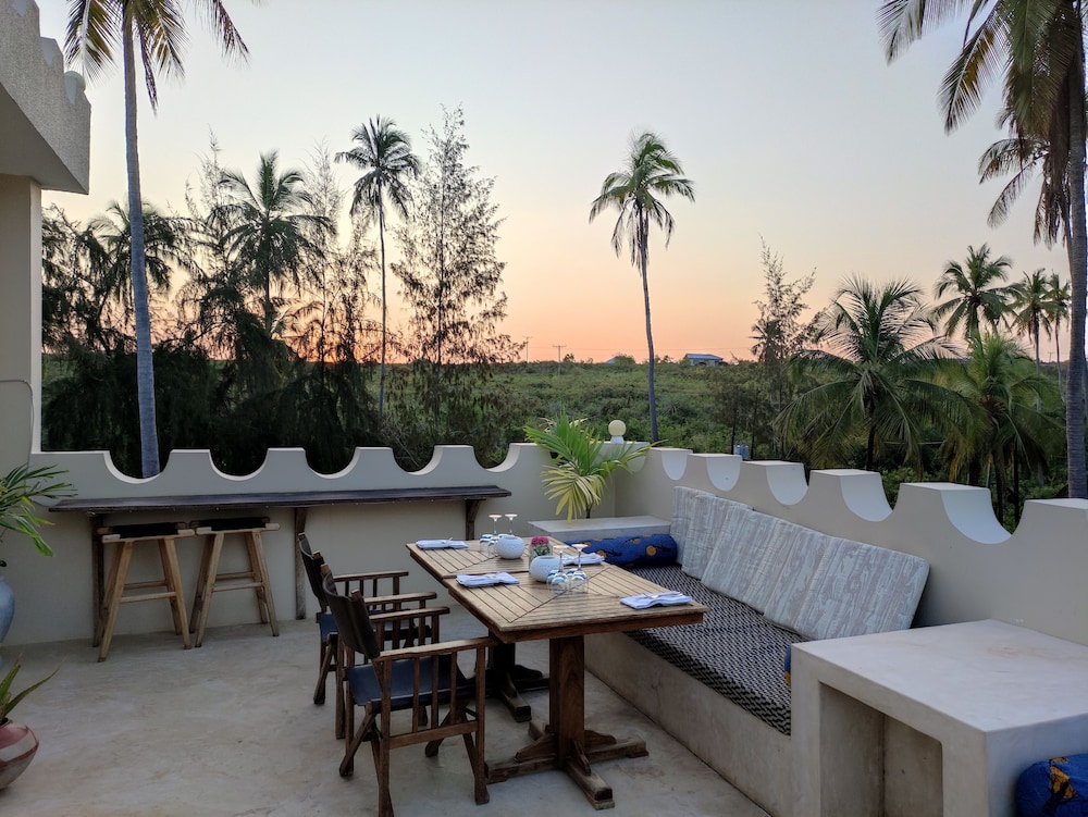 

Venezia - Pwani Mchangani - Zanziblue